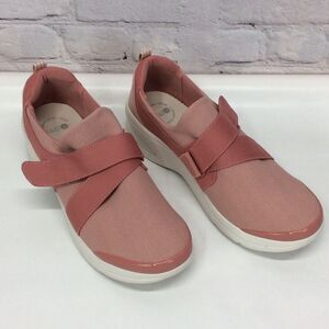 BZees Refresh Shoes Women's Size 9.5 Slip-On Activewear Running Two Tone Comfort